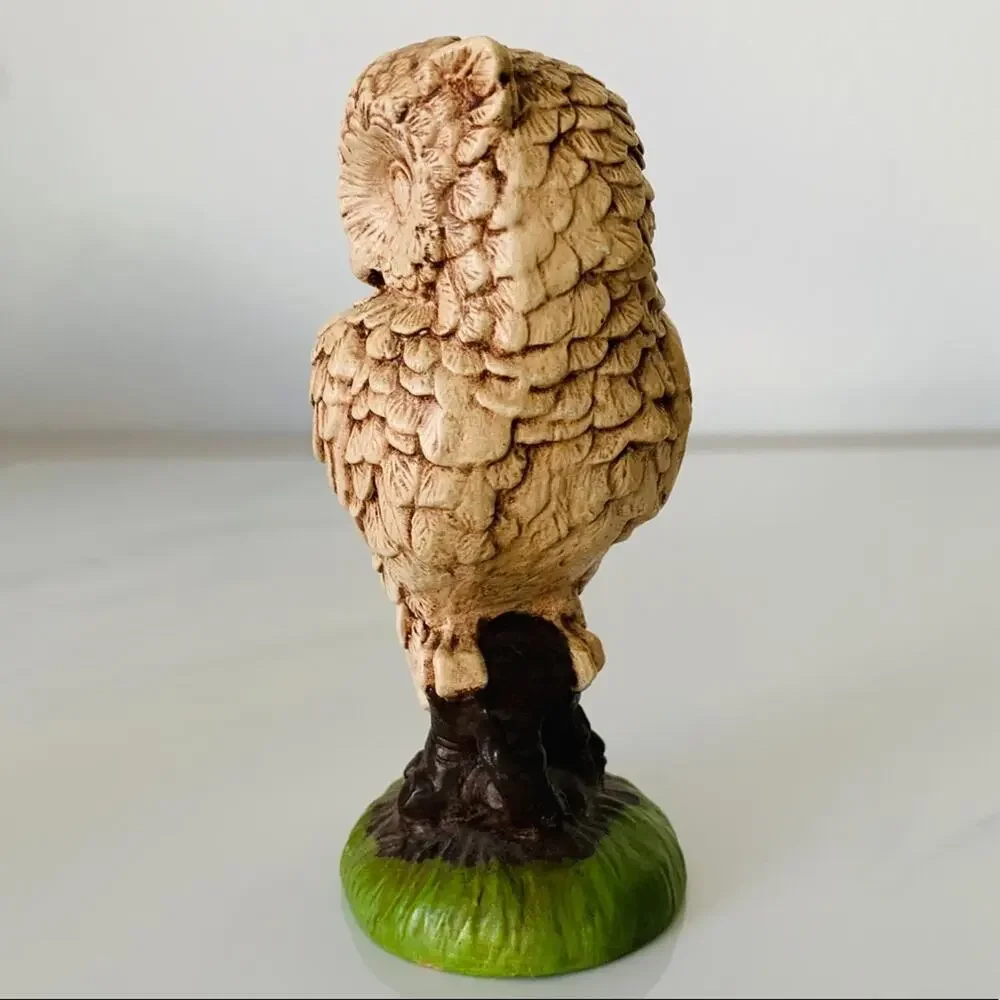 Vintage ceramic perched